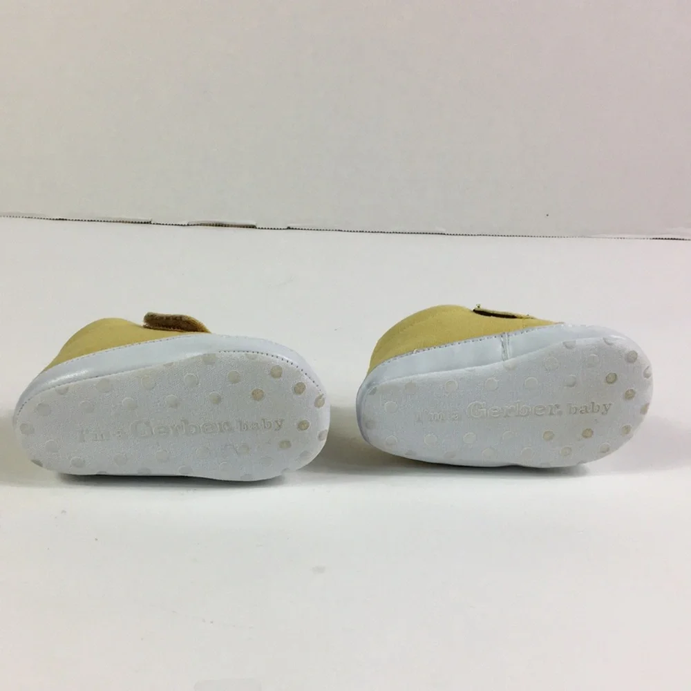 Gerber Baby‎ Shoes gold mustard Size 3-6 months